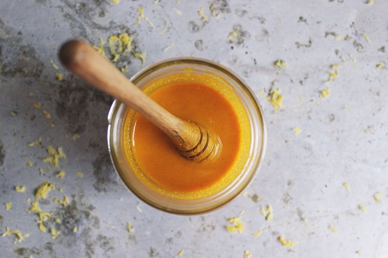Picture of Turmeric & Honey Paste for Skin Care
