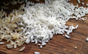 Picture of white and brown rice