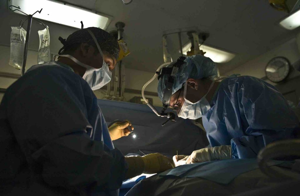Picture of doctors performing an operation in Dubai
