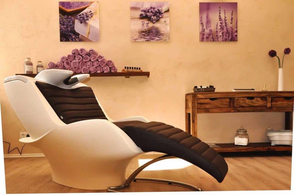Back and neck massage chair